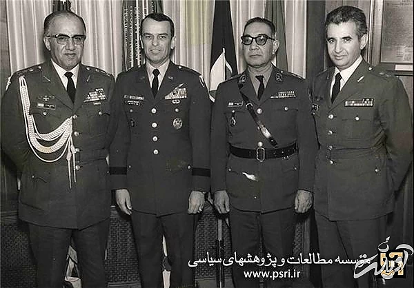 بشقابپرندهای در آسمان تهران